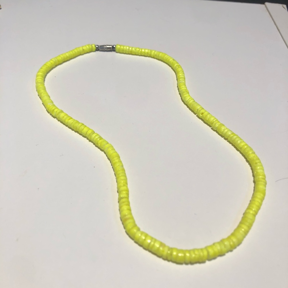 Cut shell necklace